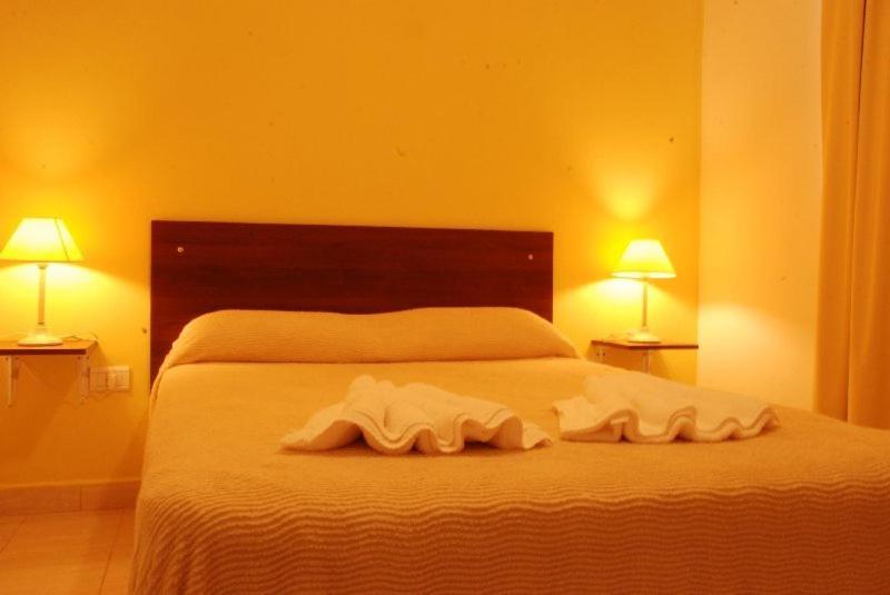 Brisas Del Lago Apartamentos Colón Kültér fotó