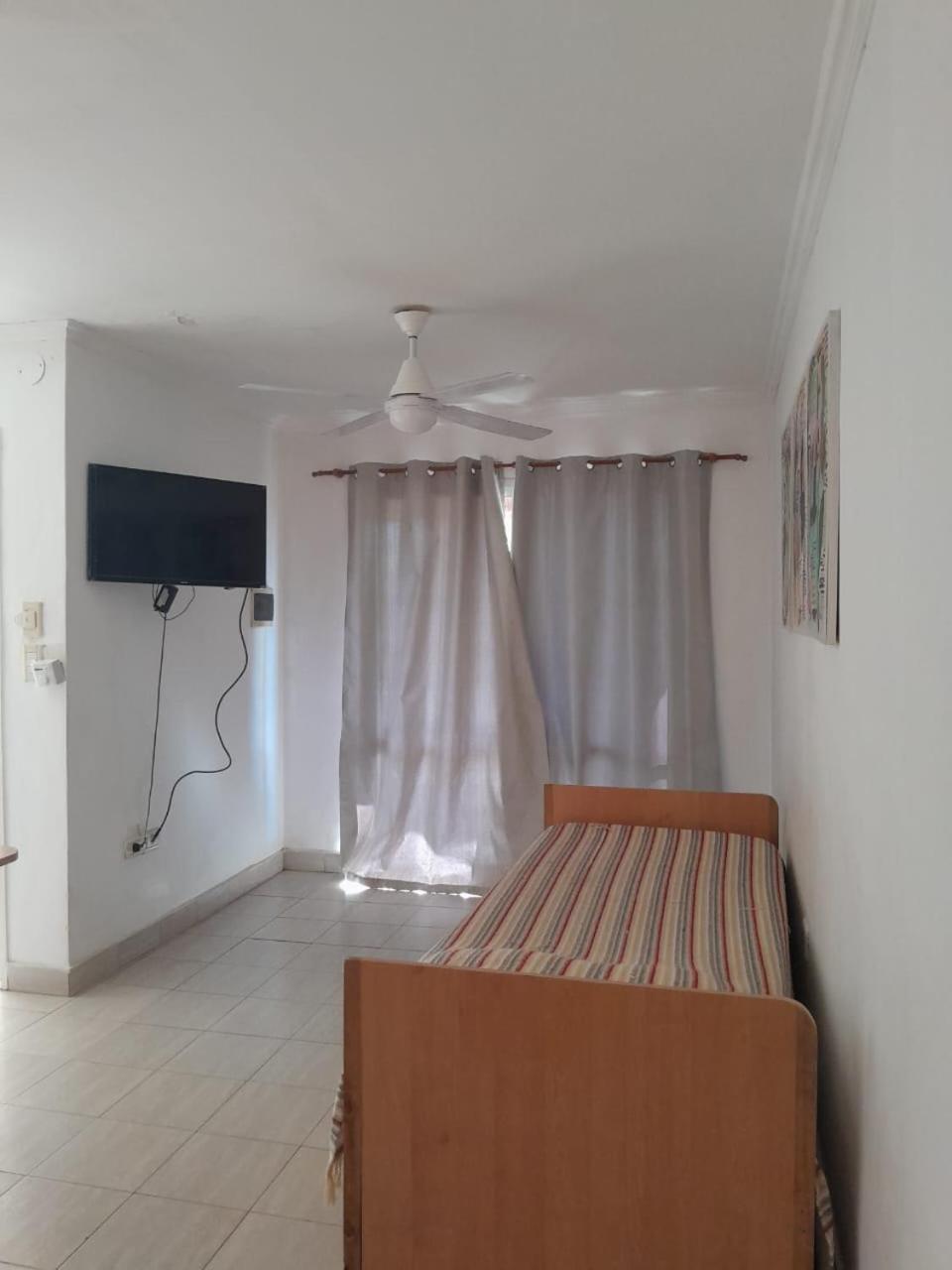 Brisas Del Lago Apartamentos Colón Kültér fotó
