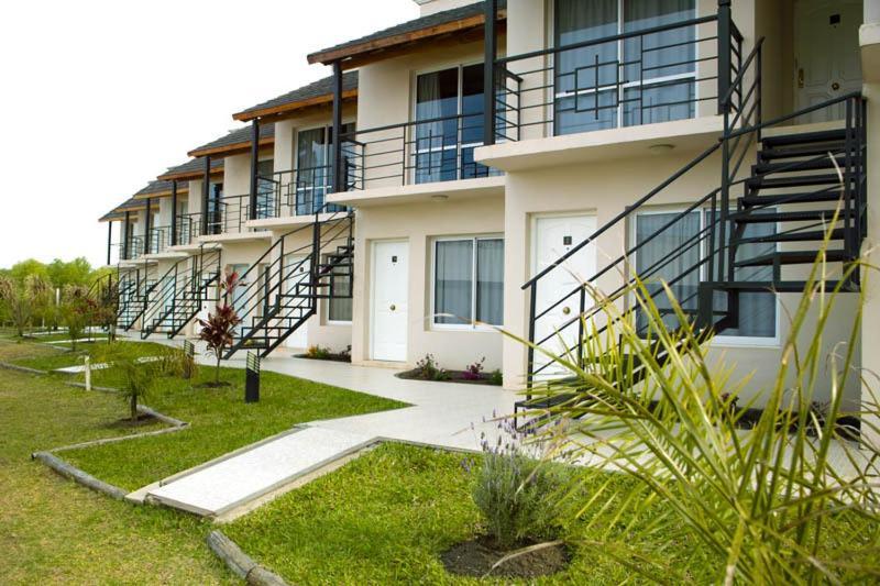 Brisas Del Lago Apartamentos Colón Kültér fotó