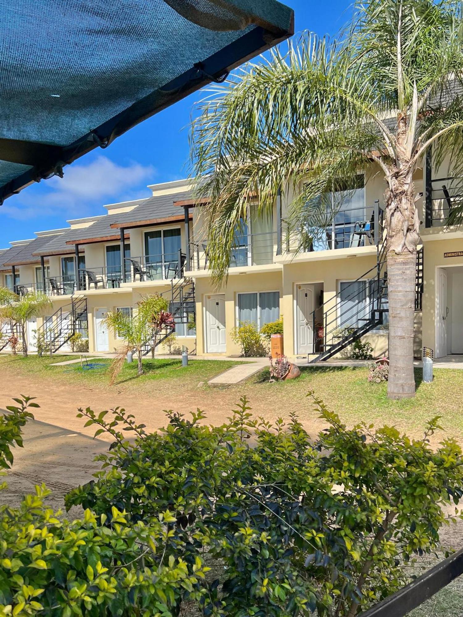 Brisas Del Lago Apartamentos Colón Kültér fotó